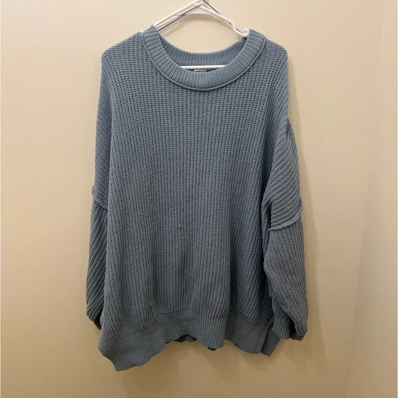 American Eagle Oversized Sweater - Picture 2 of 7